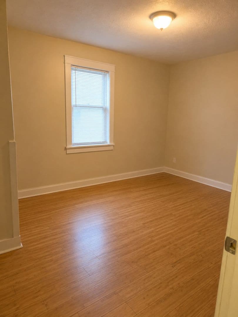 Pittsburgh Apartment: 1607 Methyl Street