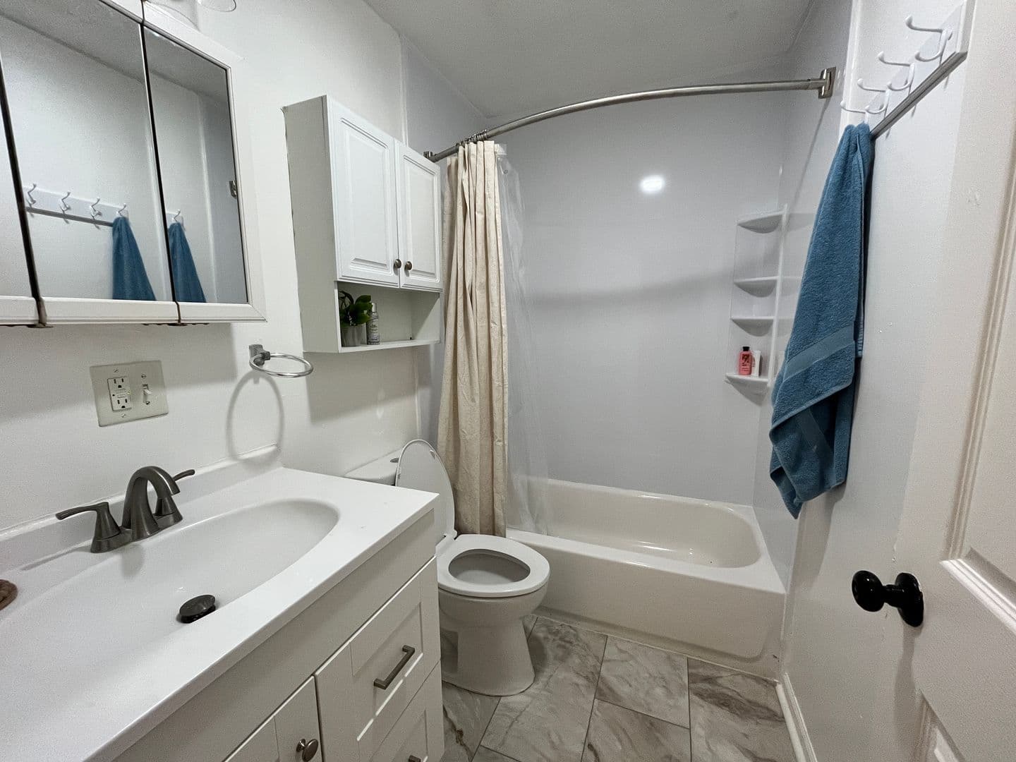Noblesville Apartment: 410-420 S 11th St
