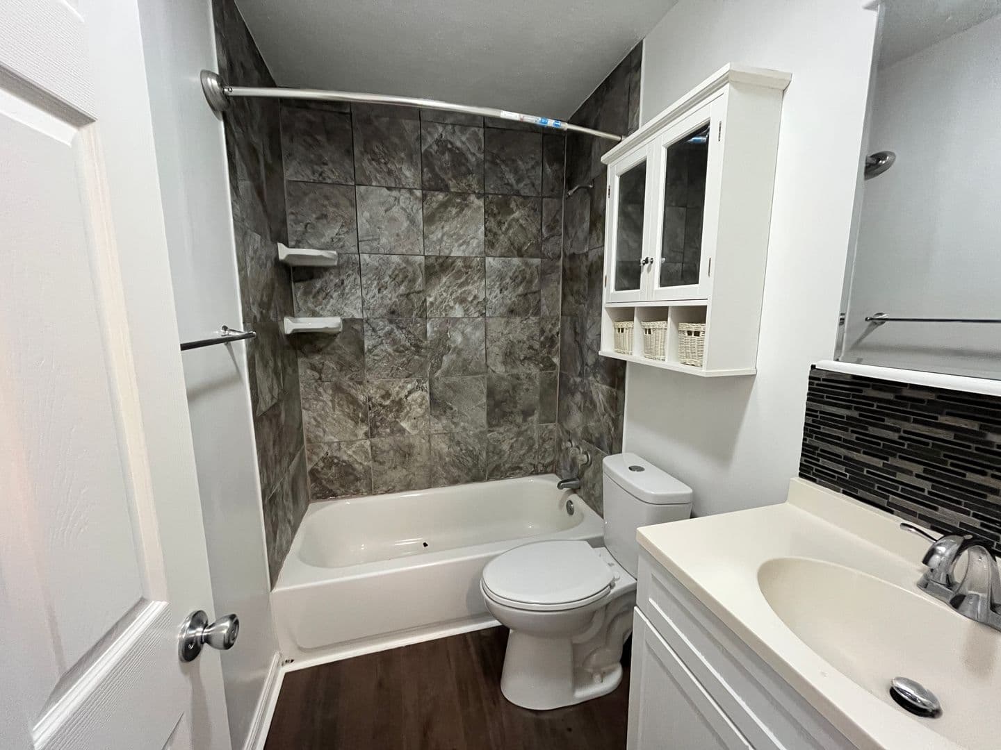 Noblesville Apartment: 410-420 S 11th St
