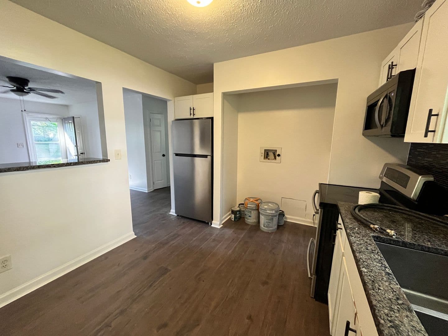 Noblesville Apartment: 410-420 S 11th St