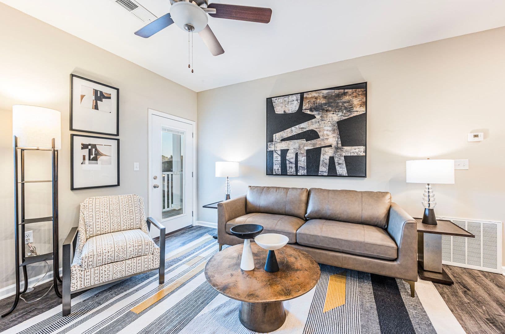 Bowling Green Apartment: Lynnwood Way