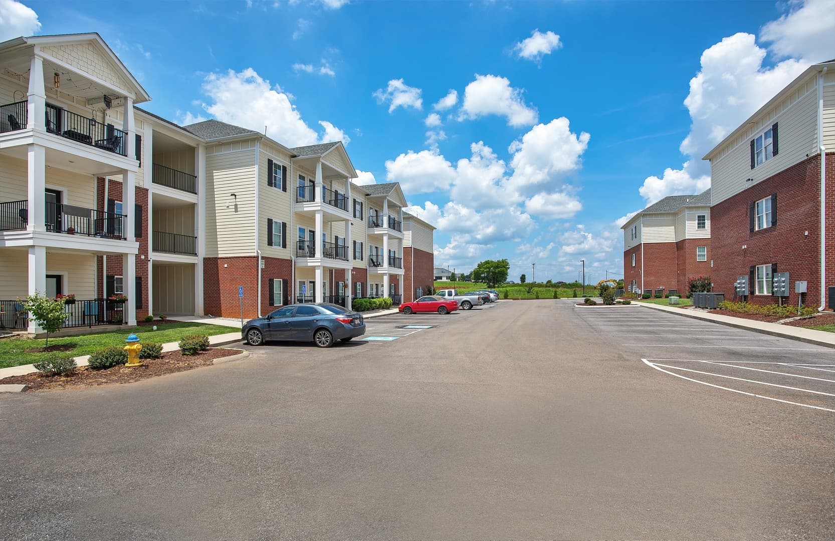 Bowling Green Apartment: 442 Bourbon Street