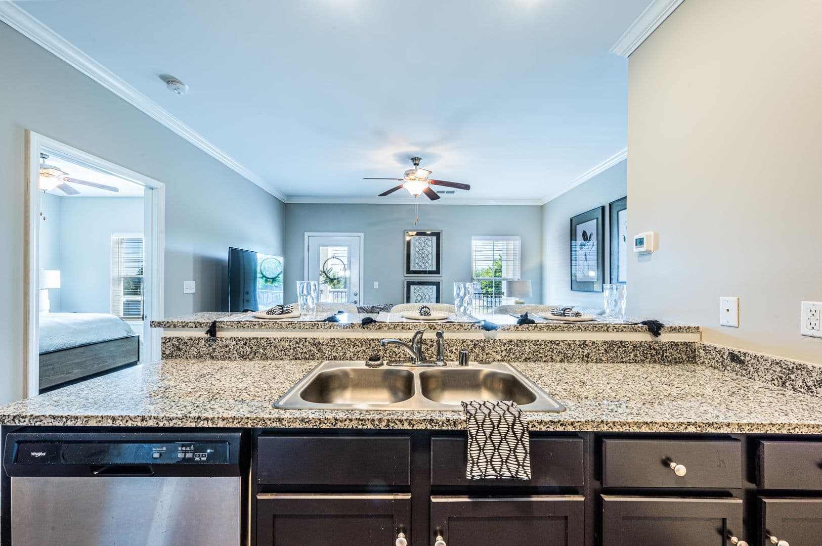 Bowling Green Apartment: 442 Bourbon Street