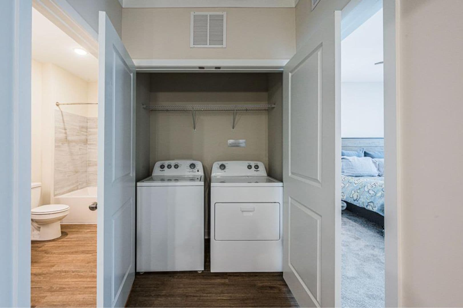 Elizabethtown Apartment: 2458 Nelson Drive