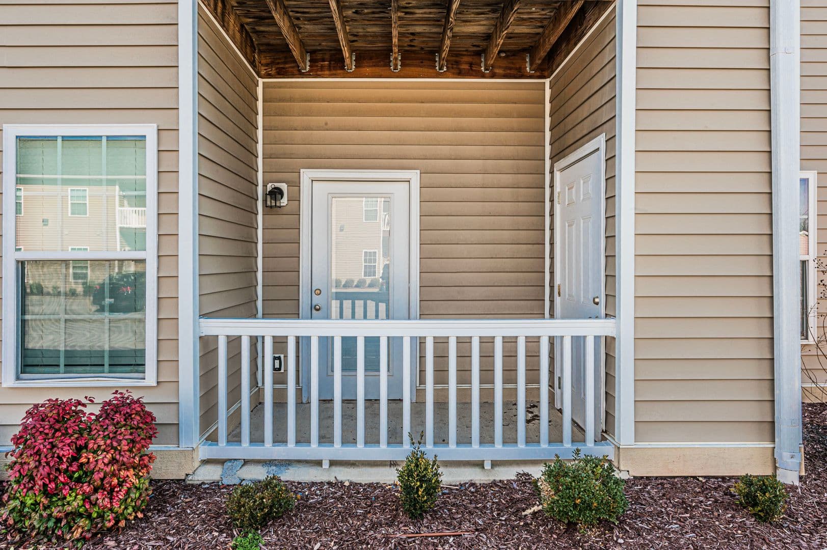 Bowling Green Apartment: Lynnwood Way