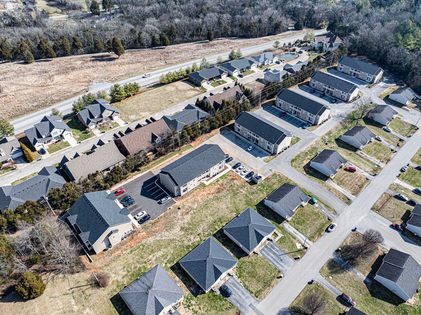 Bowling Green Apartment: Lynnwood Way