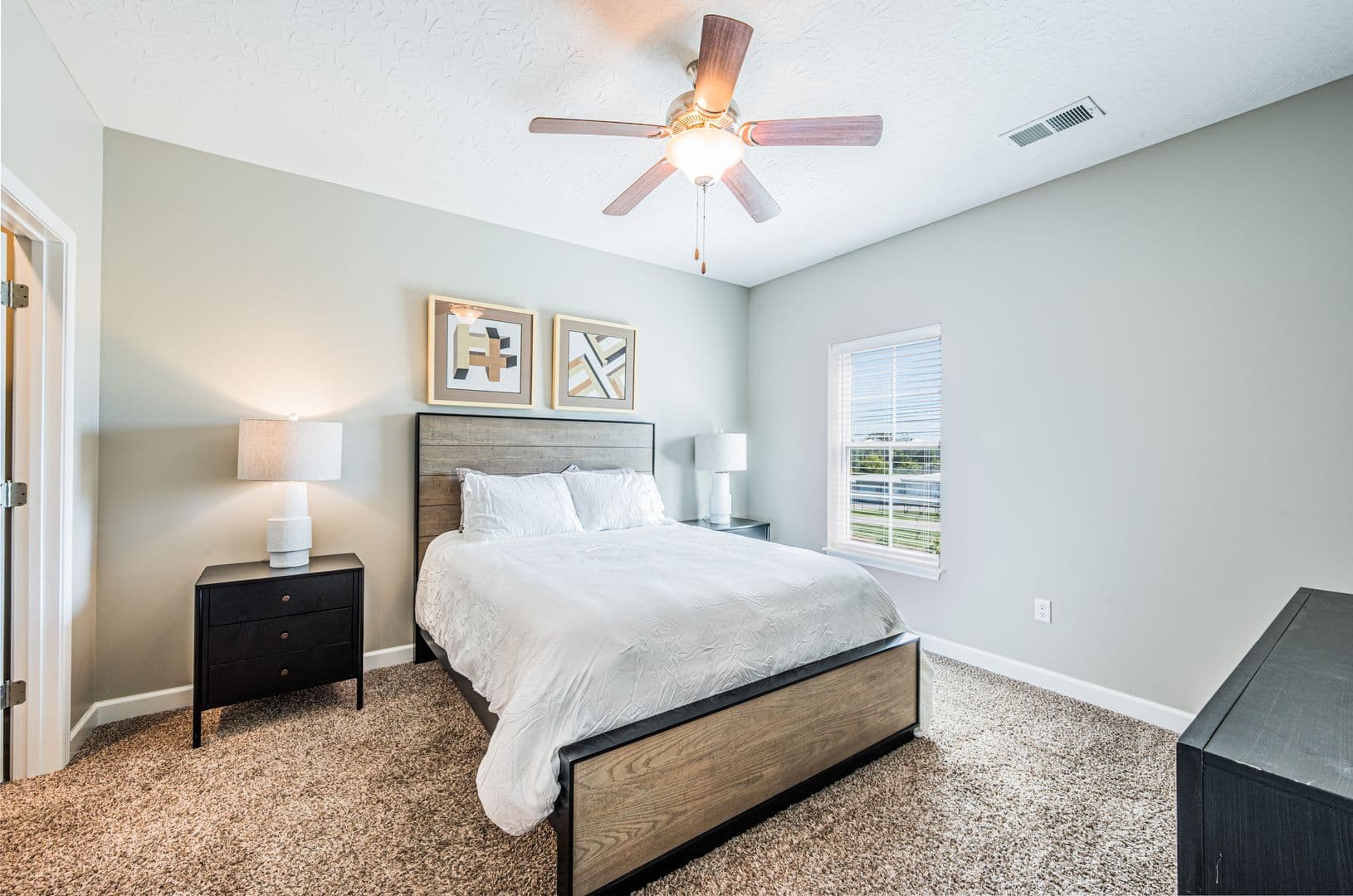 Bowling Green Apartment: 442 Bourbon Street