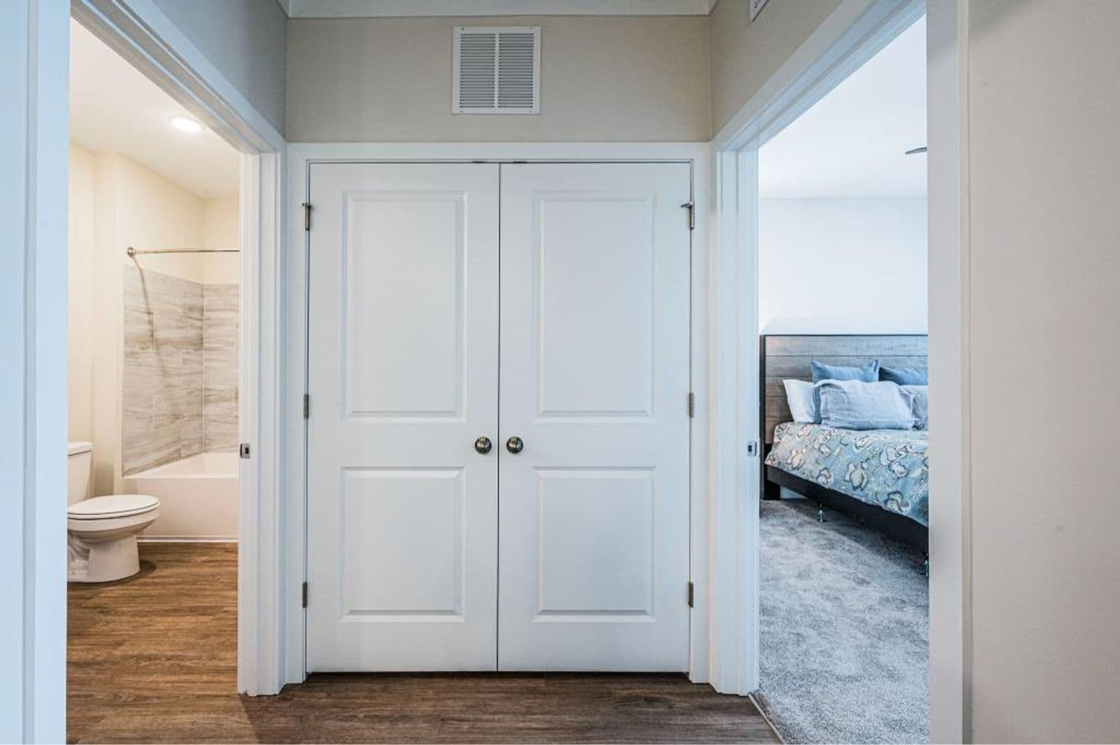 Elizabethtown Apartment: 2458 Nelson Drive