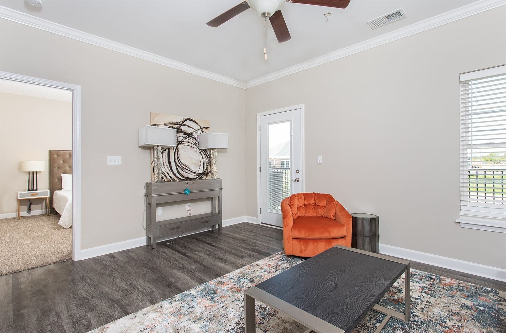 Bowling Green Apartment: 442 Bourbon Street
