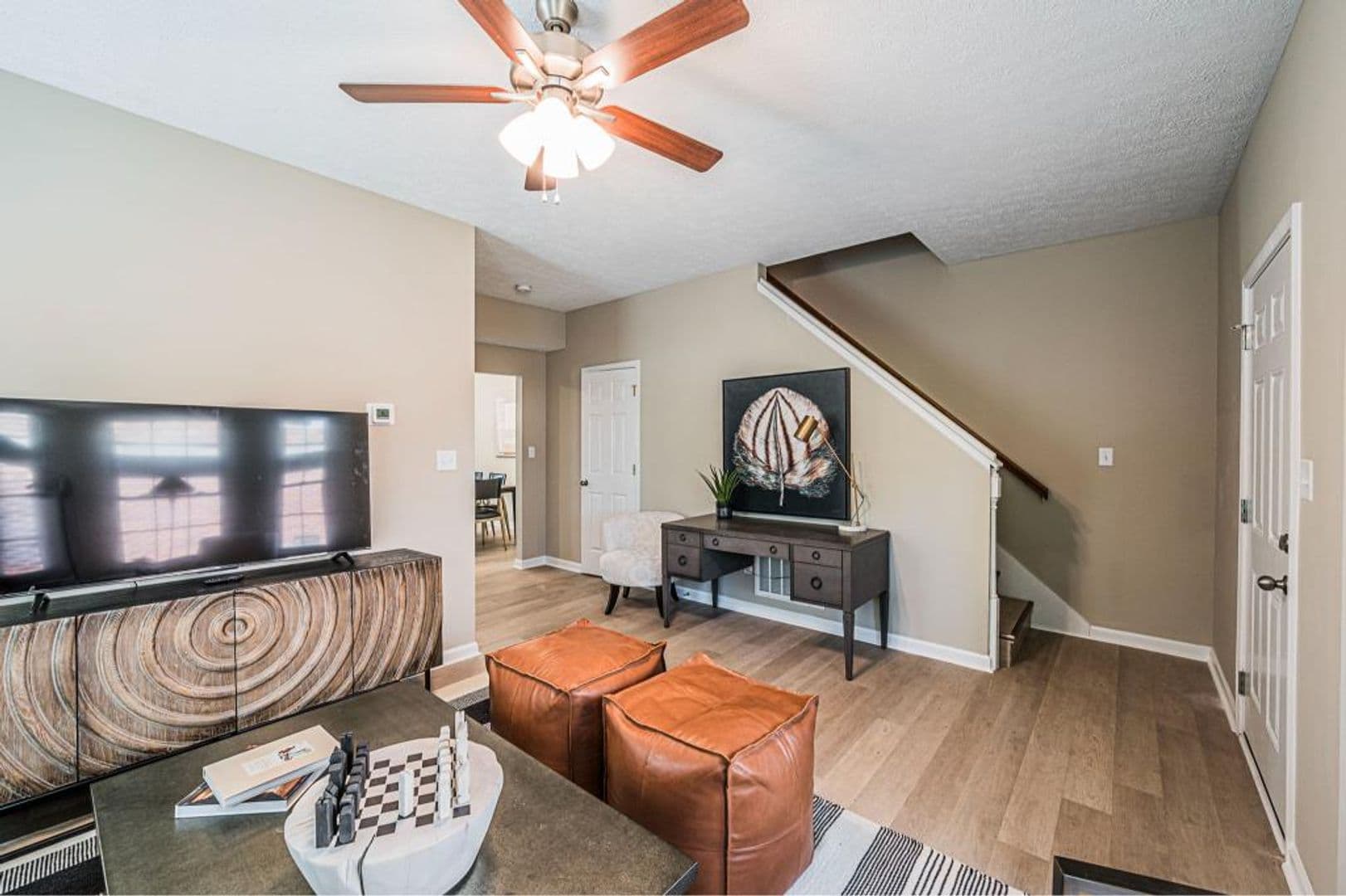 Bowling Green Apartment: 1722 Chestnut Street