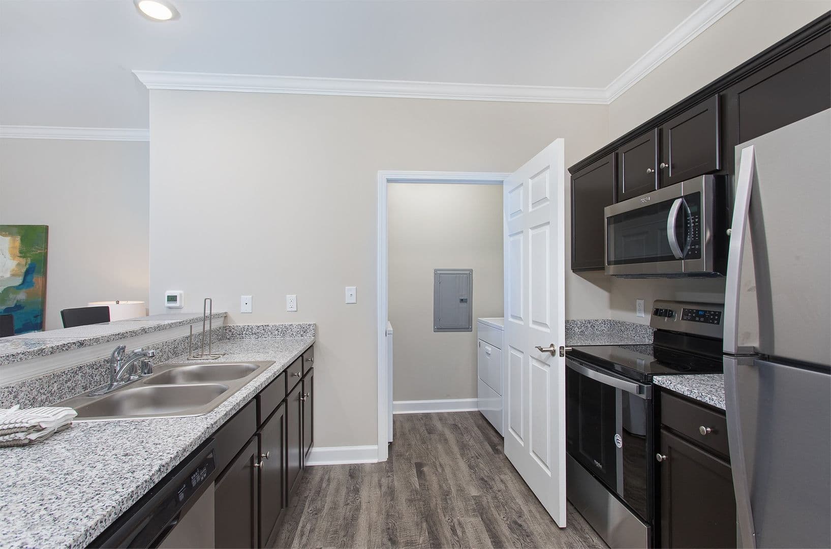Bowling Green Apartment: 442 Bourbon Street