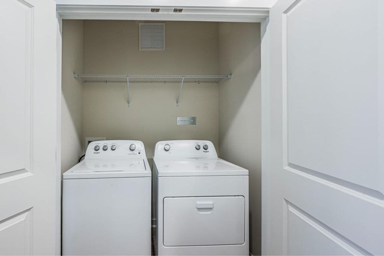 Elizabethtown Apartment: 2458 Nelson Drive