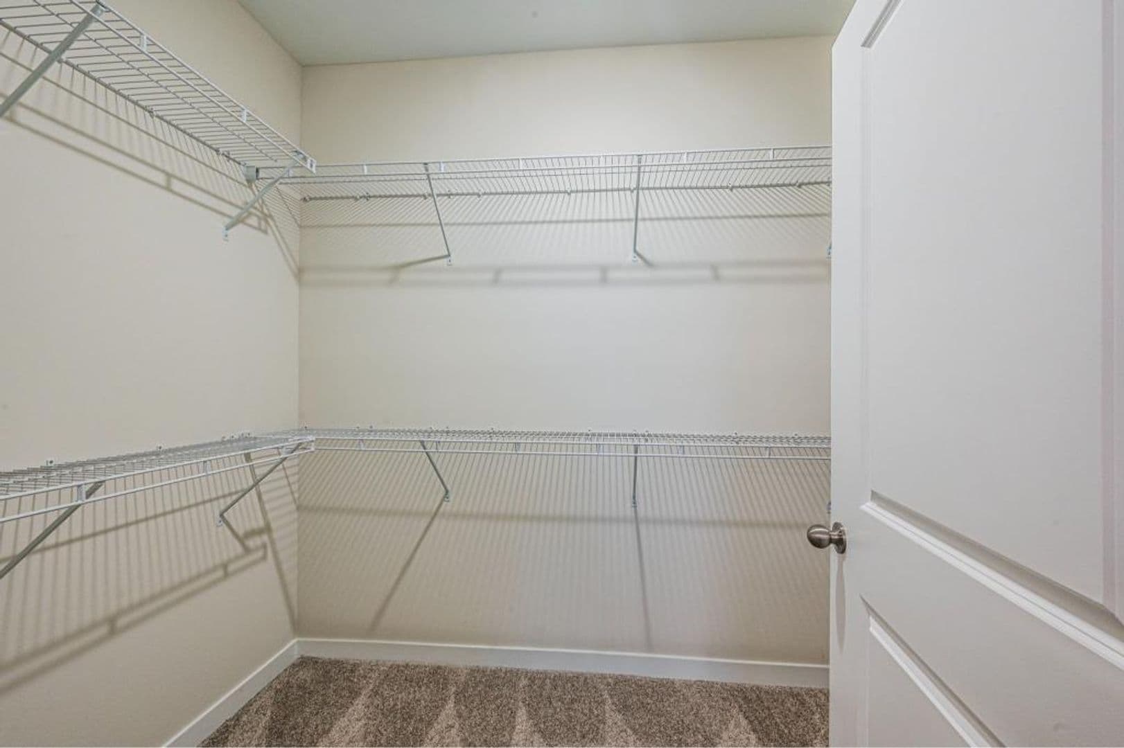 Elizabethtown Apartment: 2458 Nelson Drive