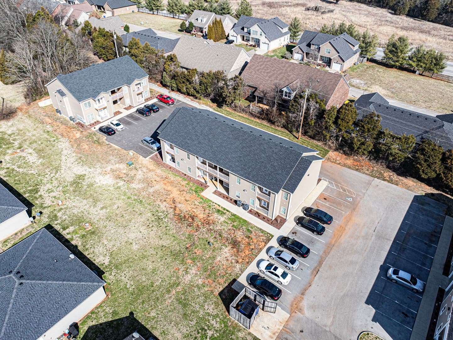 Bowling Green Apartment: Lynnwood Way
