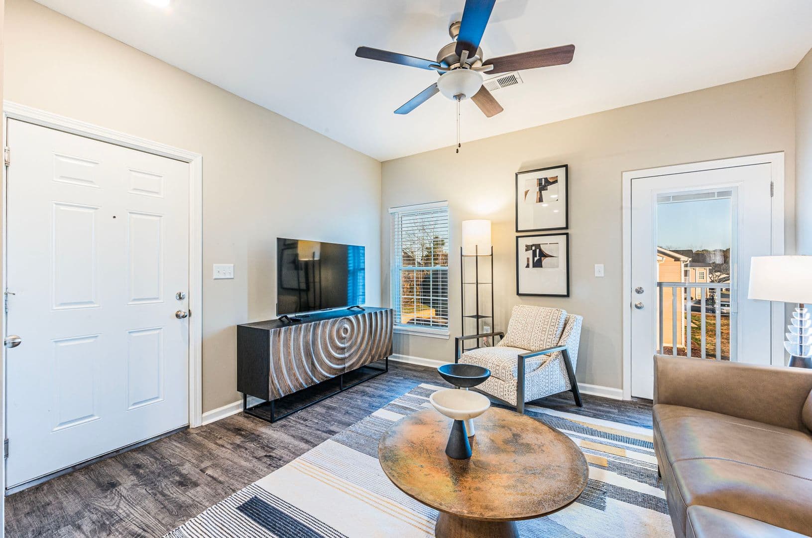 Bowling Green Apartment: Lynnwood Way