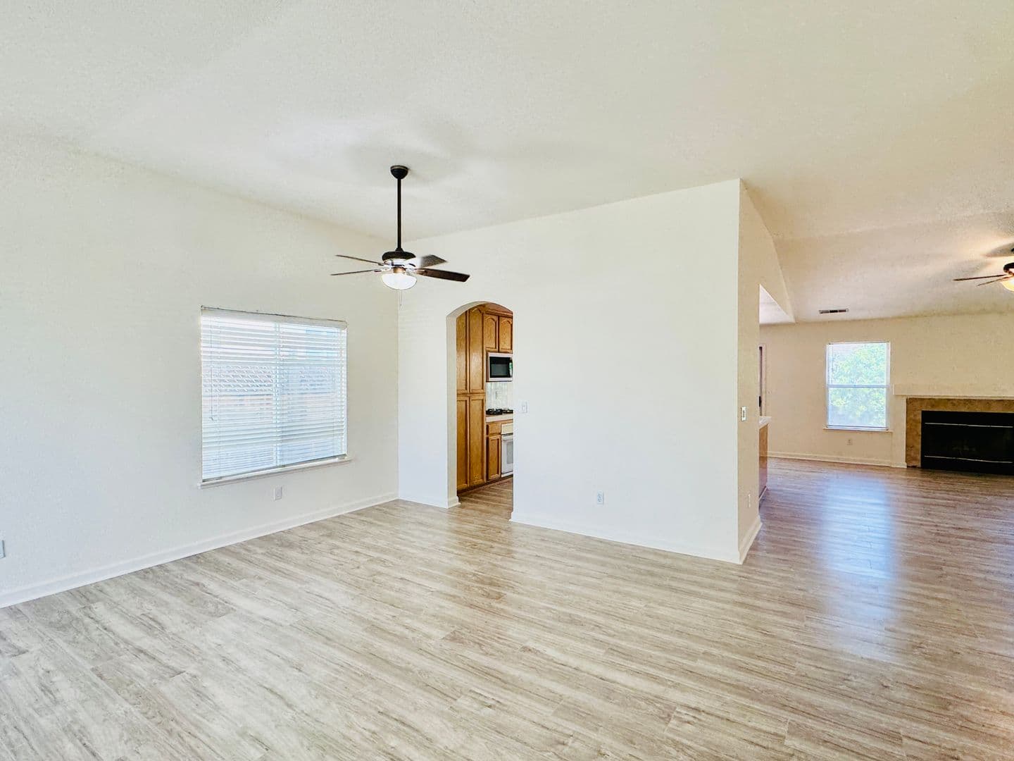 Los Banos House: 962 Sandra St