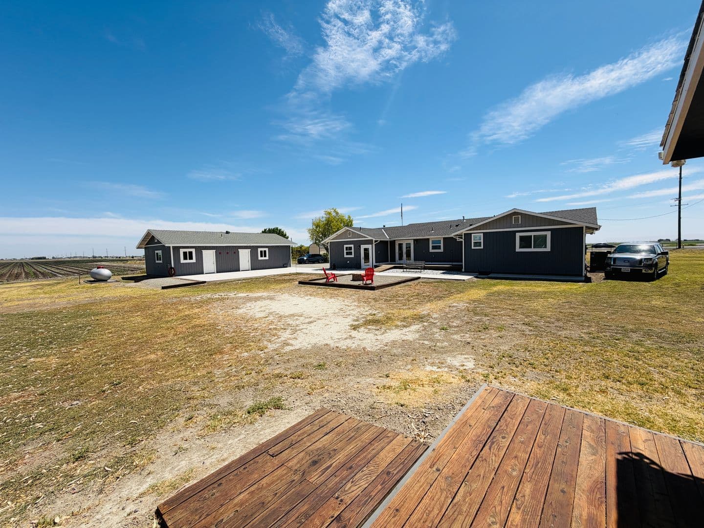 Dos Palos House: 11520 State Highway 152