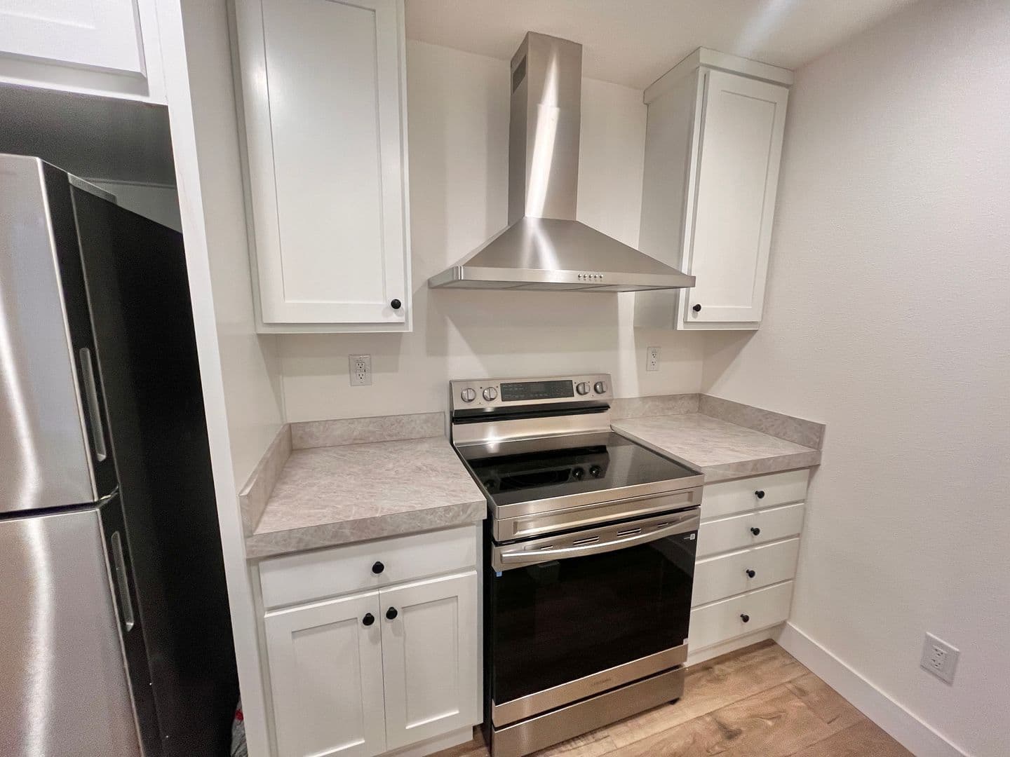 Los Banos House: 1602 1/2 Dodder Dr