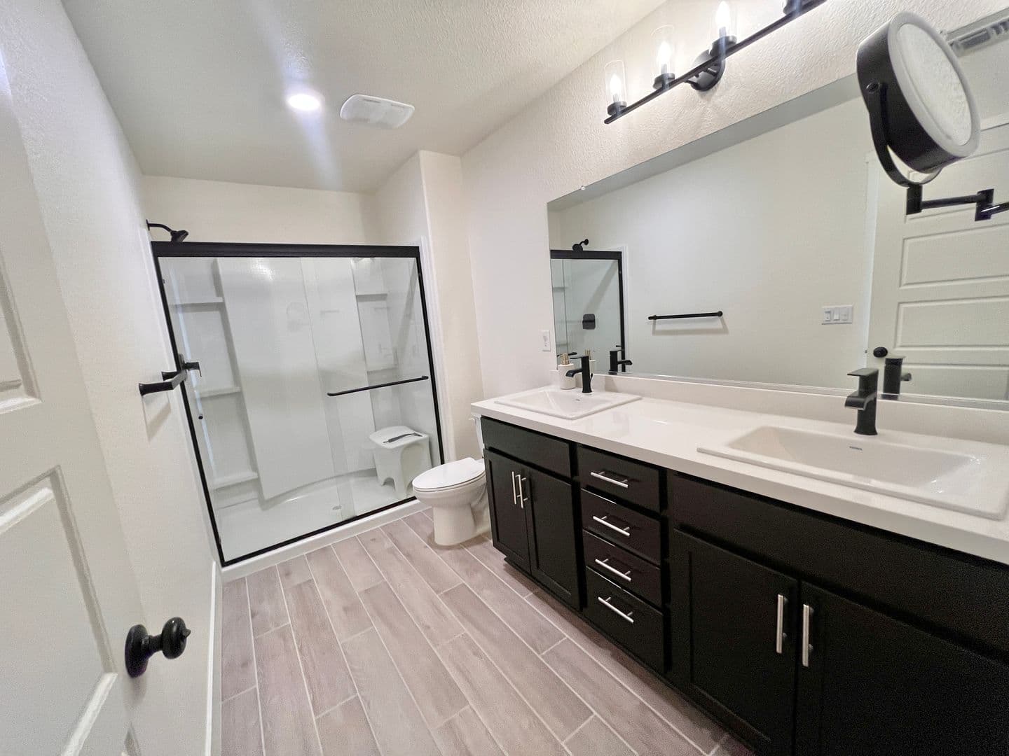 Los Banos House: 1602 Dodder Dr.