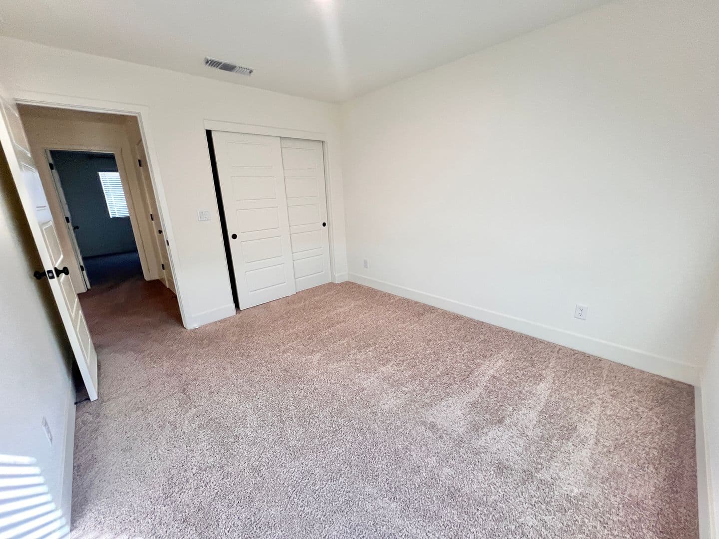 Los Banos House: 1602 Dodder Dr.
