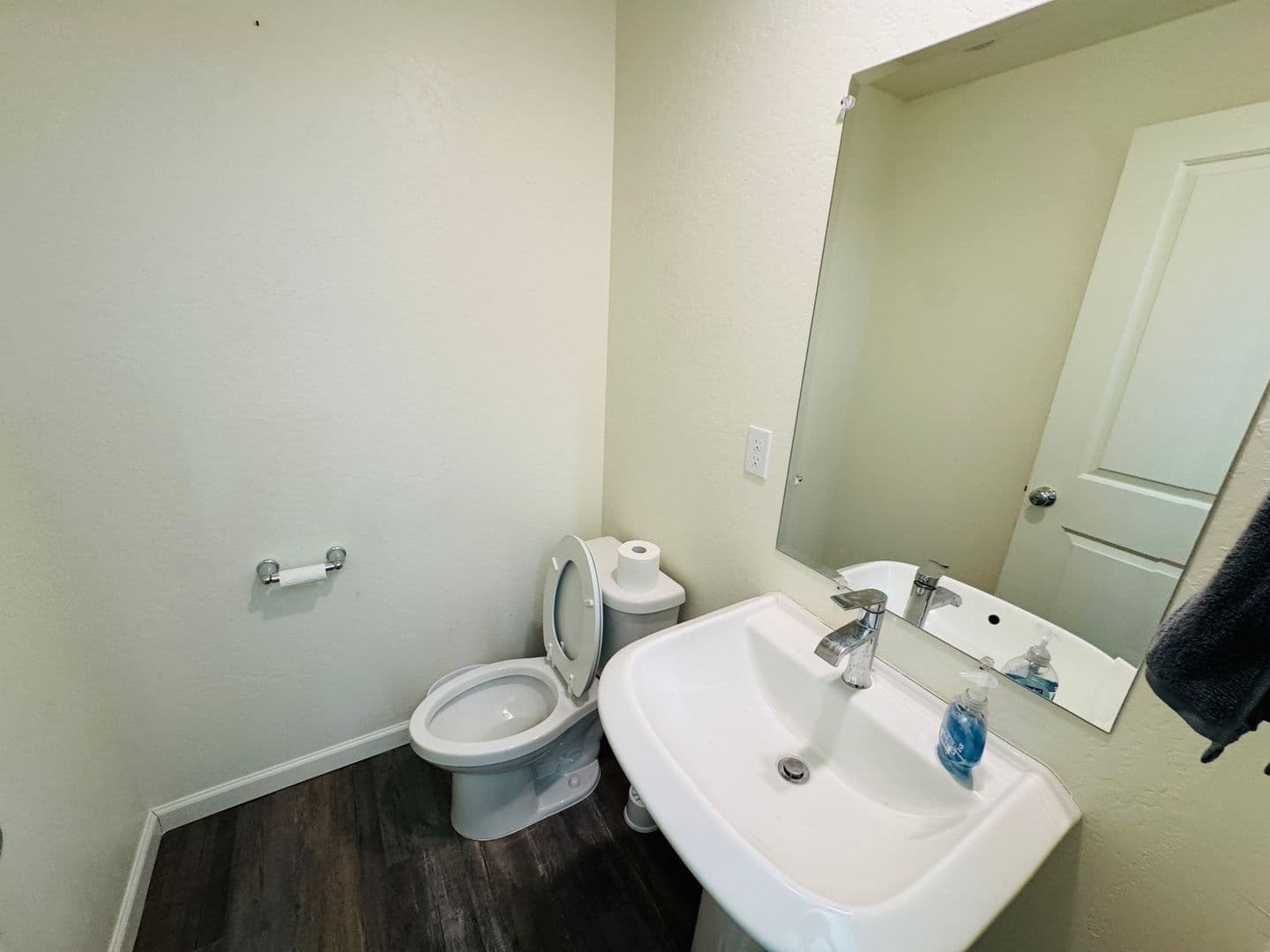 Los Banos House: 2096 Coulter Lane