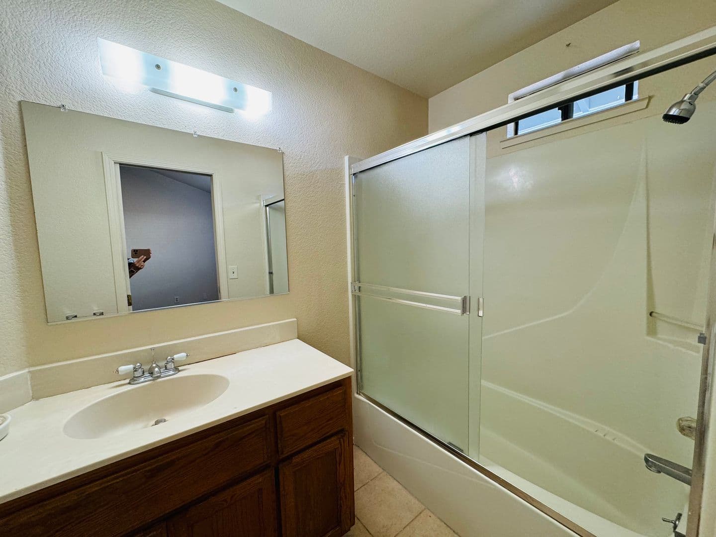 Morgan Hill House: 125 E Edmundson Ave #A