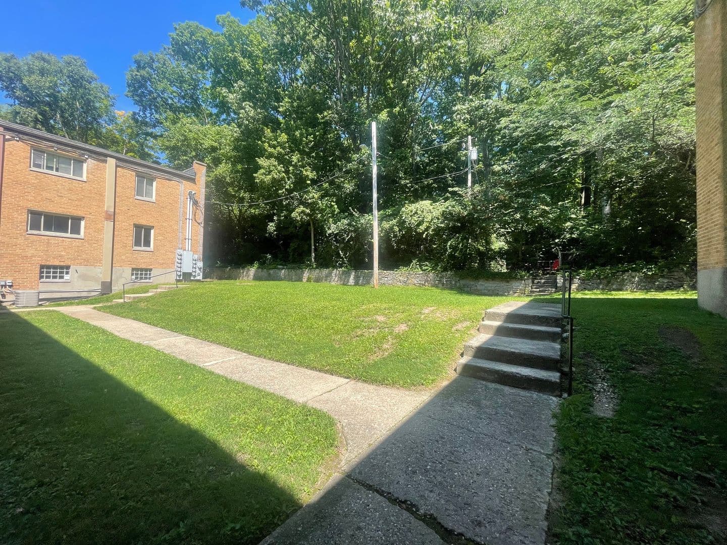 Kettering Apartment: 2366 S Patterson Boulevard