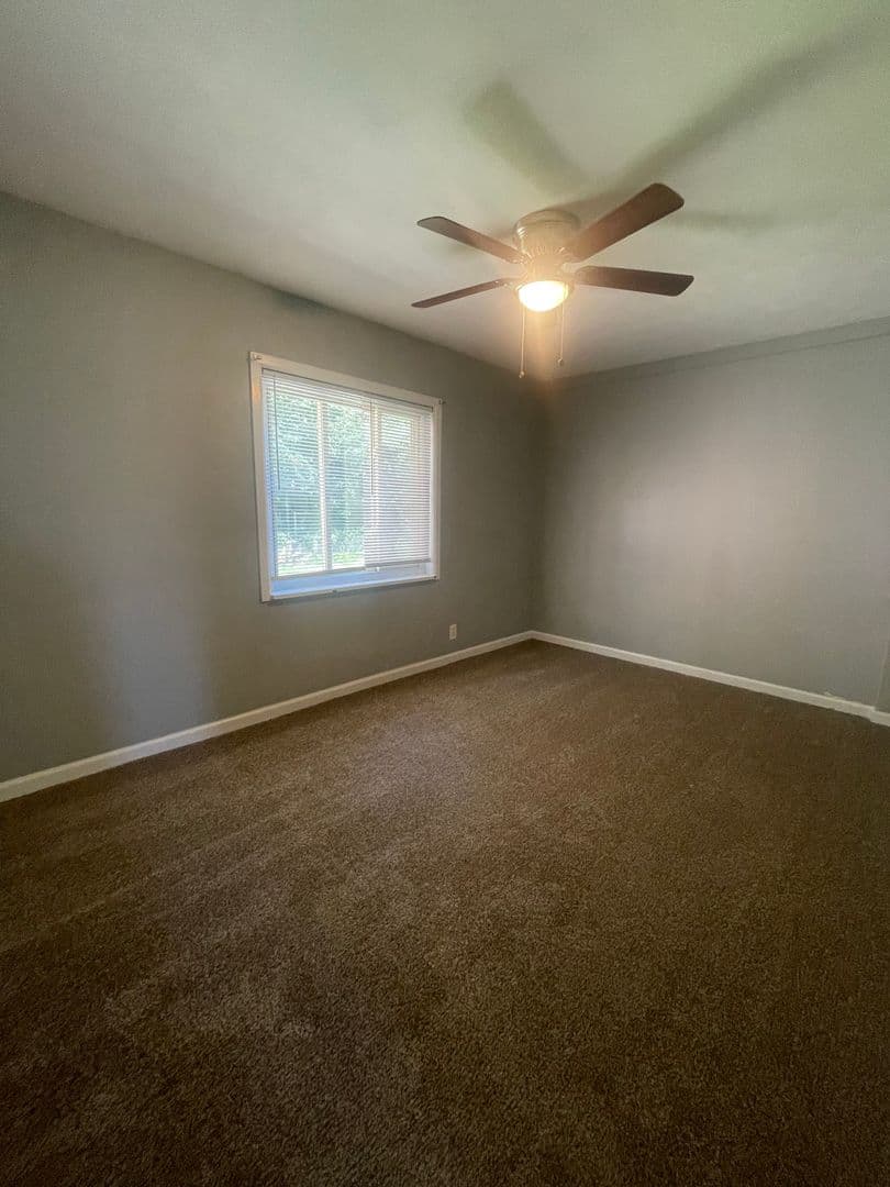 Kettering Apartment: 2358 S Patterson Boulevard