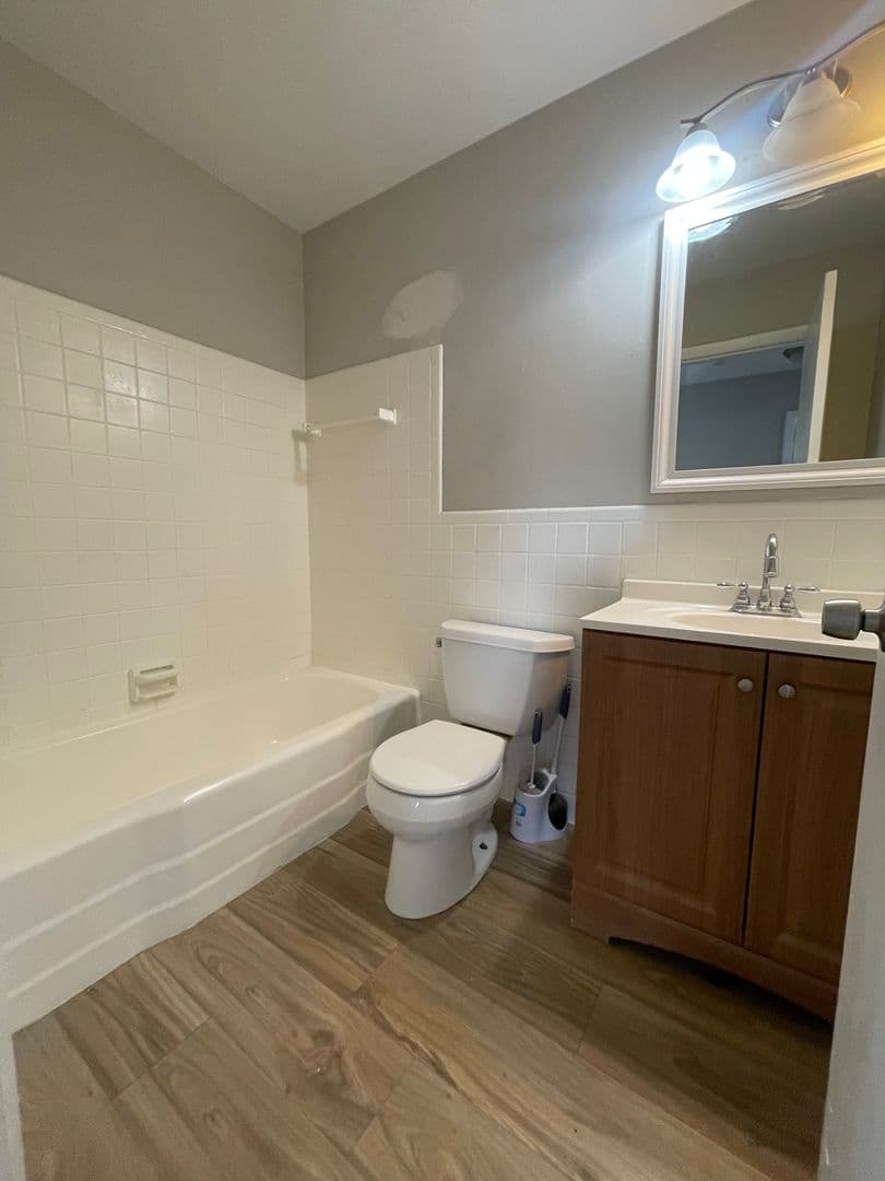 Dayton Apartment: 3101 Bromley Place
