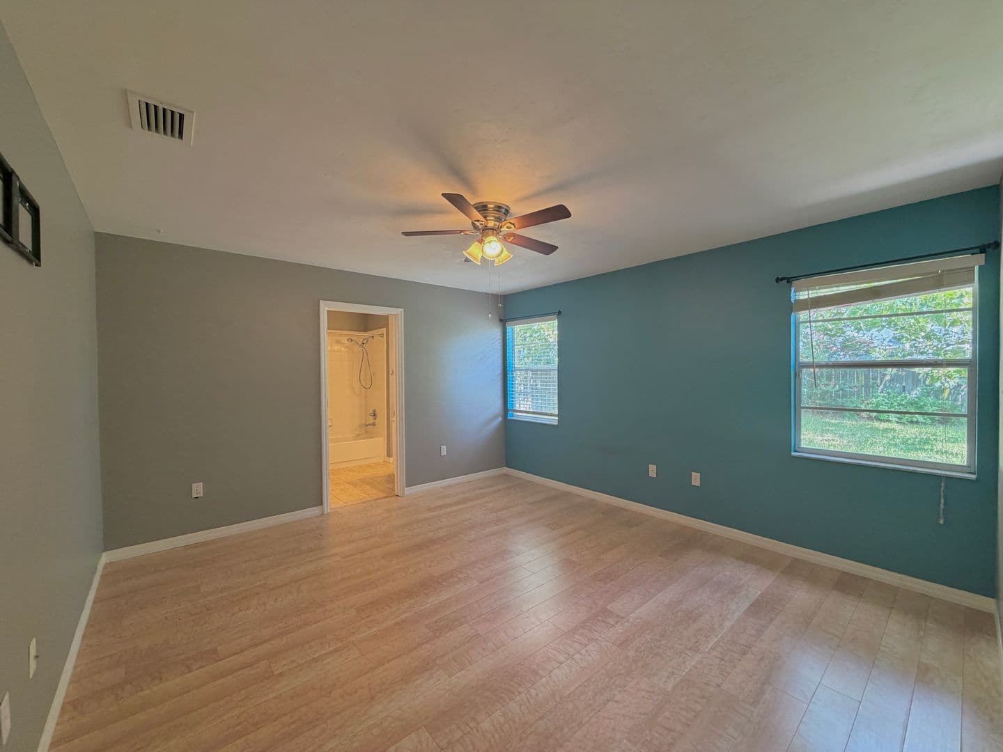 Gainesville House: 3946 NW 59th Ave