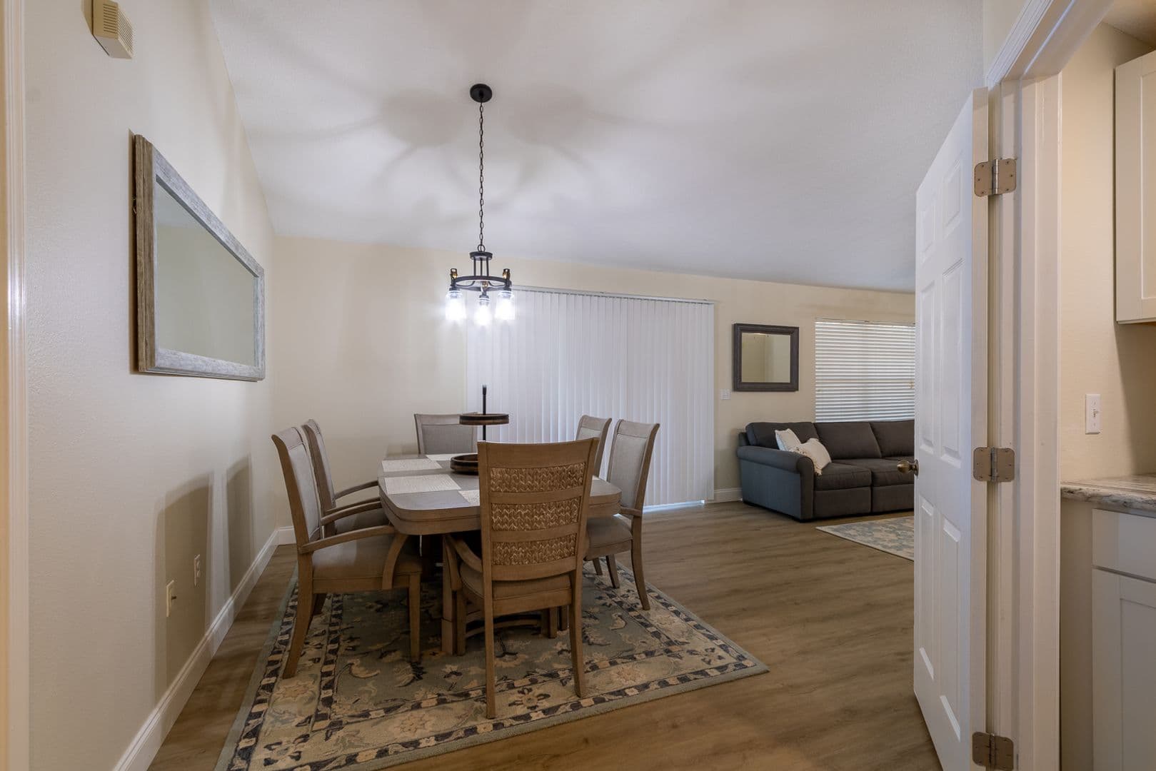 Gainesville House: 10000 SW 52nd Ave