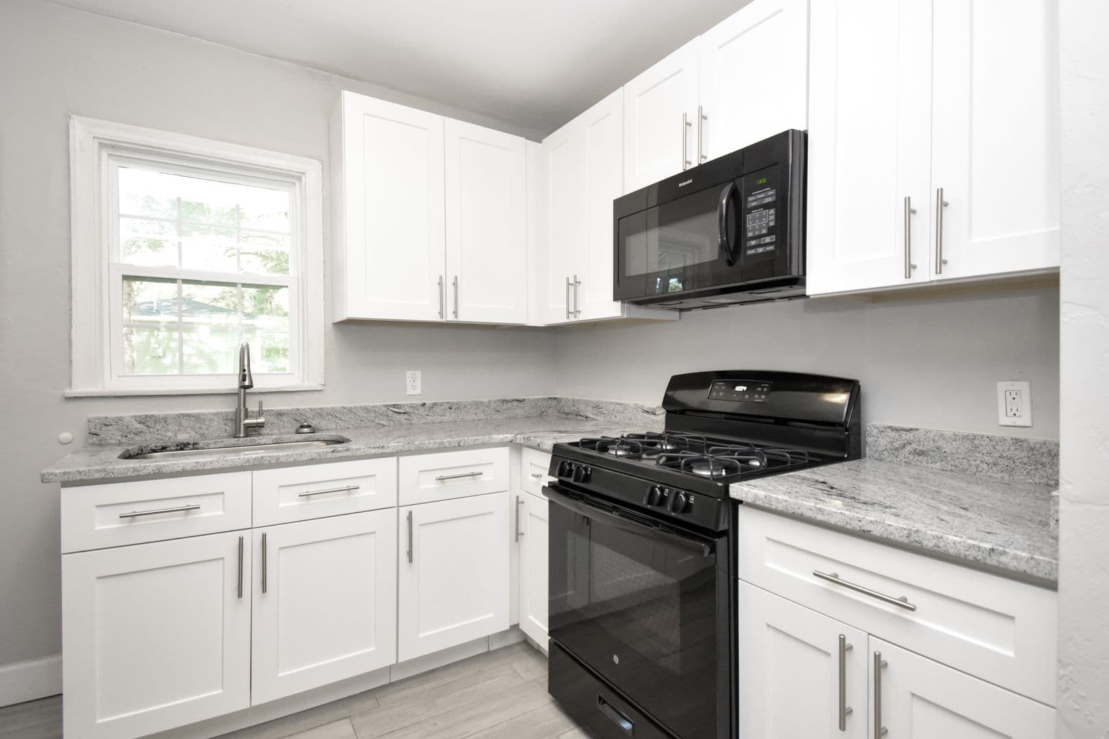 Gainesville Apartment: Third Avenue Apartments