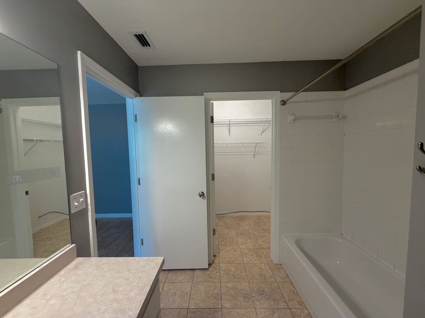 Gainesville House: 3946 NW 59th Ave