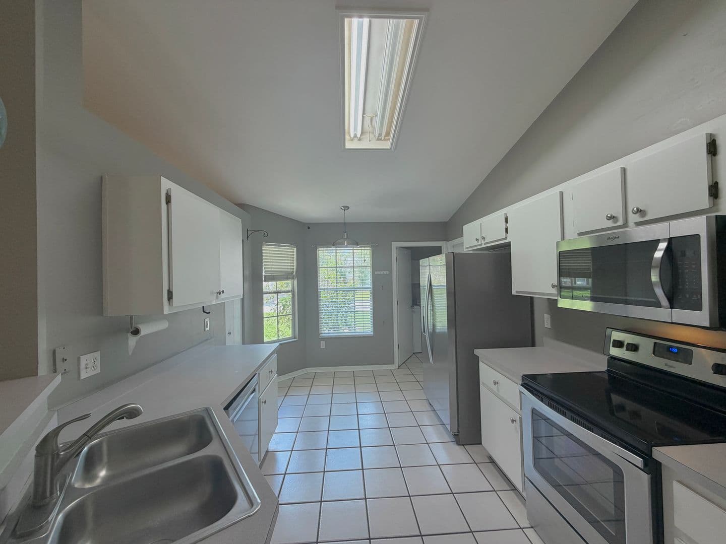 Gainesville House: 3946 NW 59th Ave