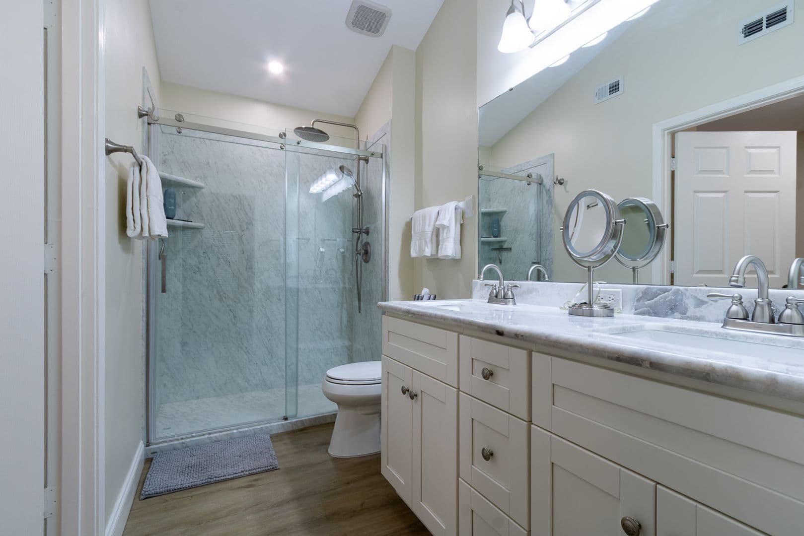 Gainesville House: 10000 SW 52nd Ave