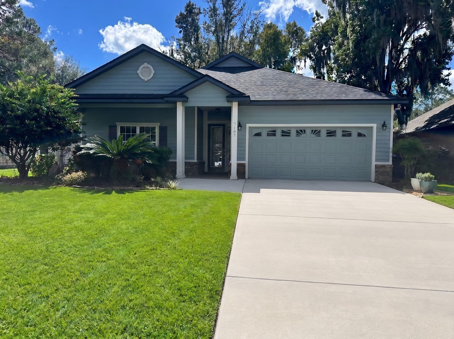 Alachua House: 7107 NW 121st Ave