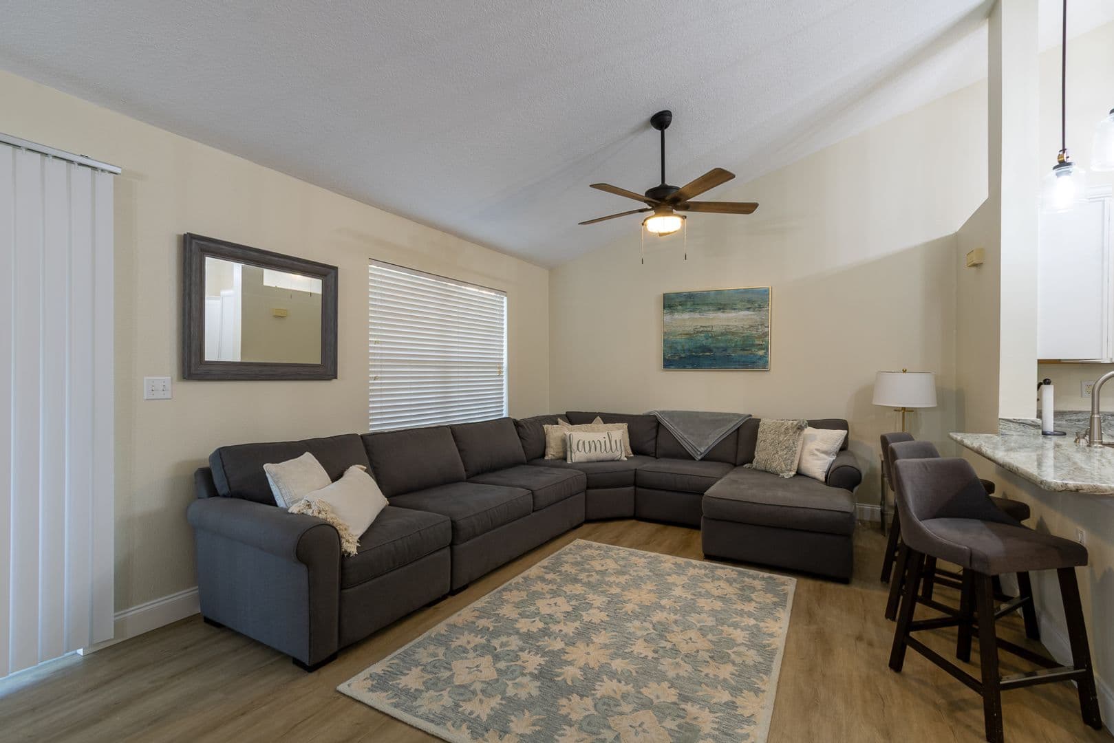 Gainesville House: 10000 SW 52nd Ave