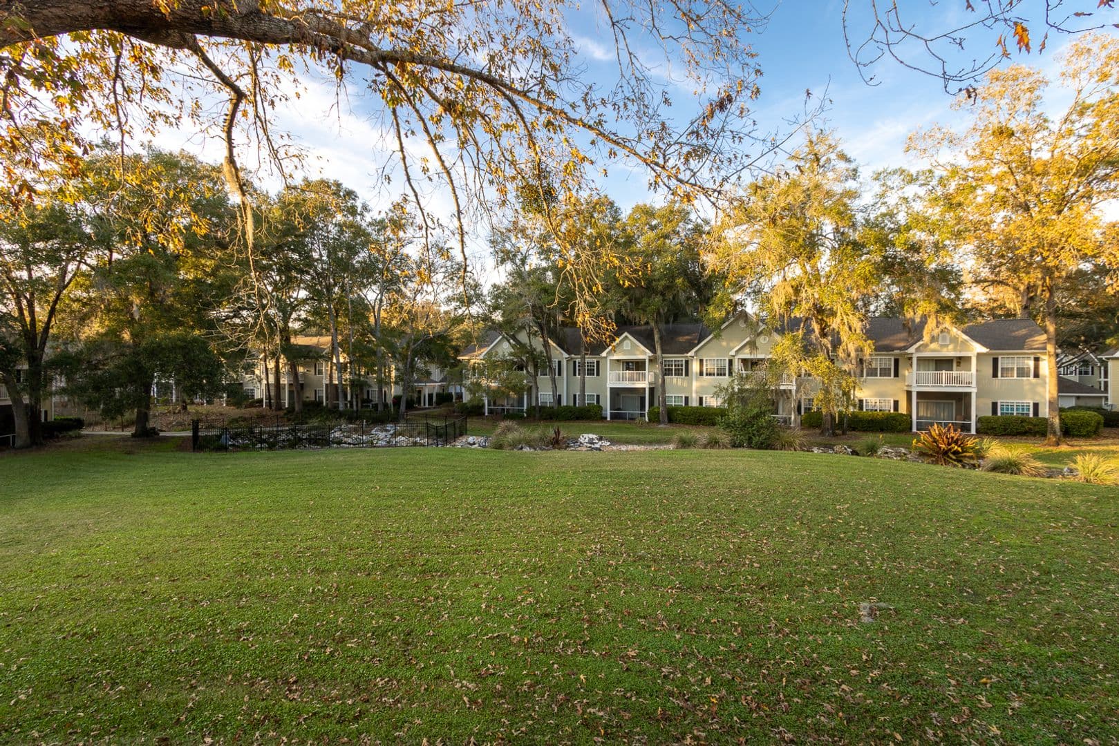 Gainesville House: 10000 SW 52nd Ave
