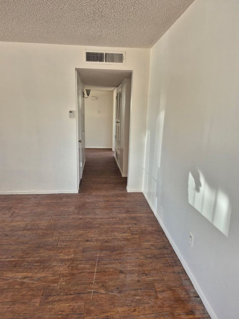 El Paso House: 5700 Joe Herrera Dr