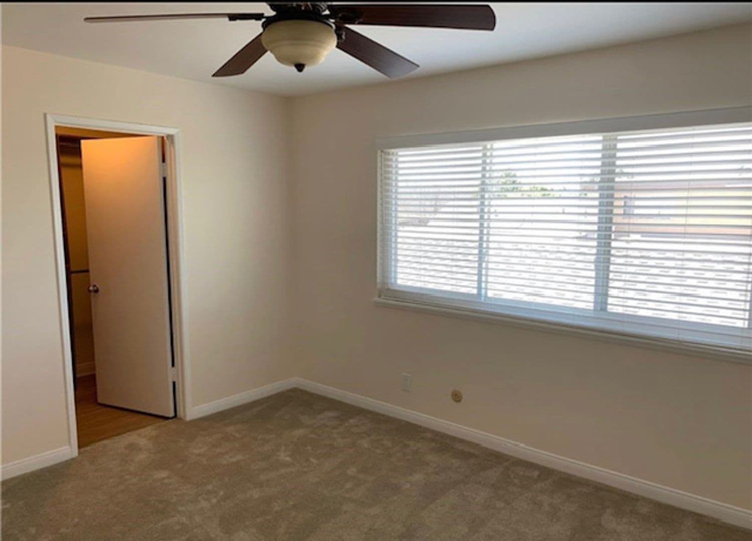 Costa Mesa House: 2336 Minuteman Way