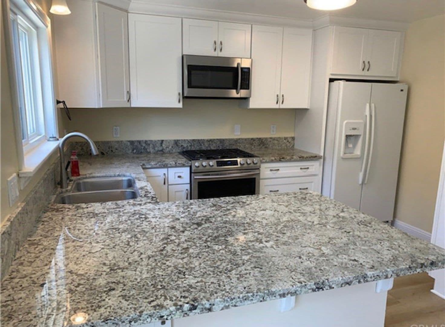 Costa Mesa House: 2336 Minuteman Way
