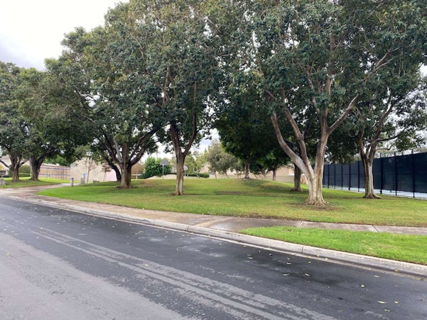 Irvine House: 44 Timber Run