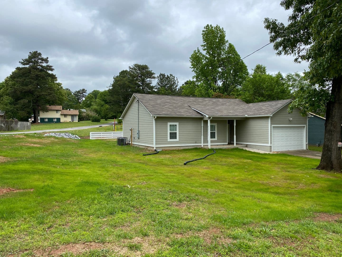 Jonesboro House: 244 Windemere Way