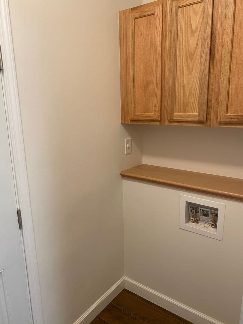 Jonesboro House: 244 Windemere Way