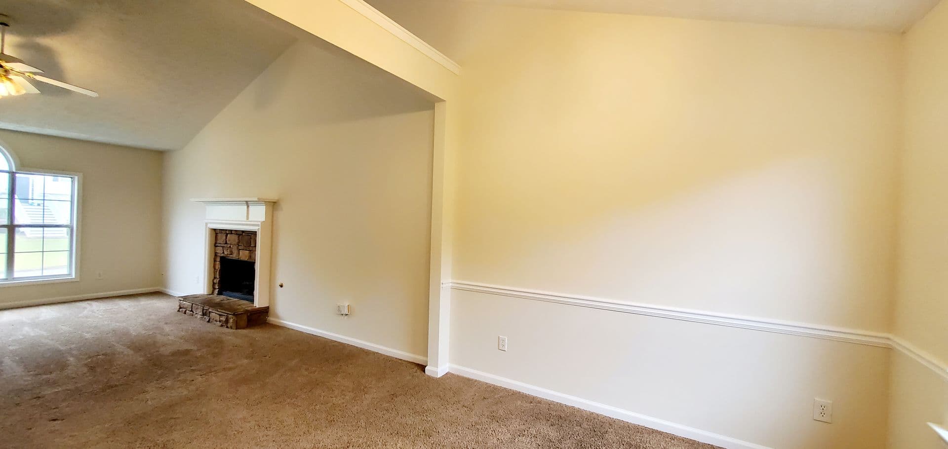 Jonesboro House: 10600 Redbud Lane