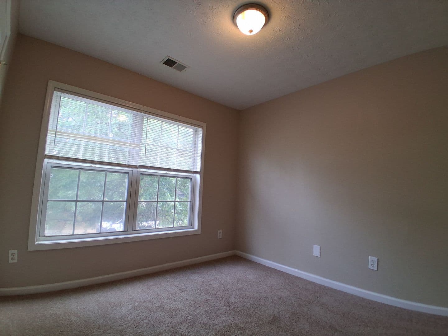 McDonough House: 1031 Maple Leaf Dr