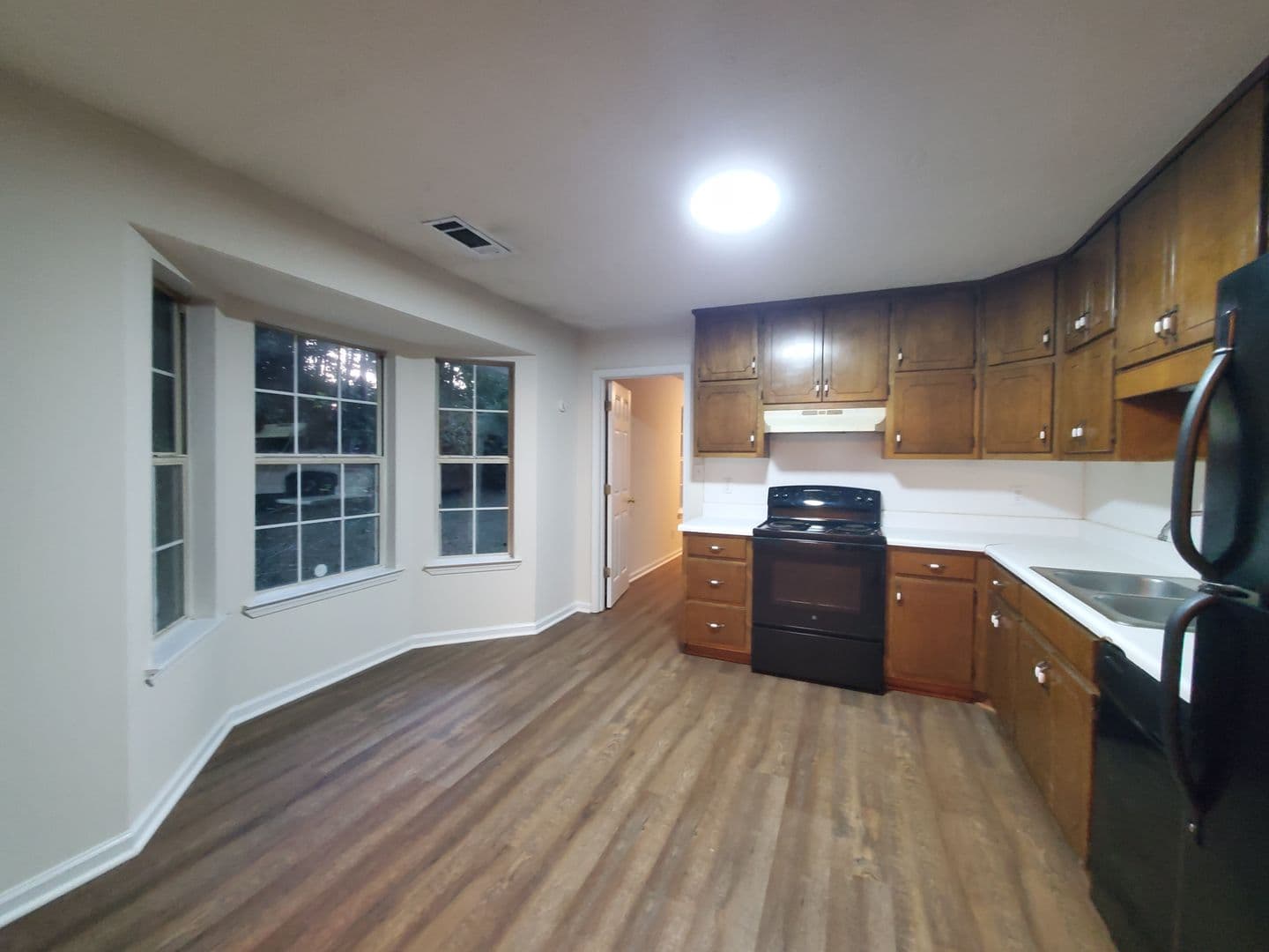 Stockbridge House: 217 Sweetgum Lane