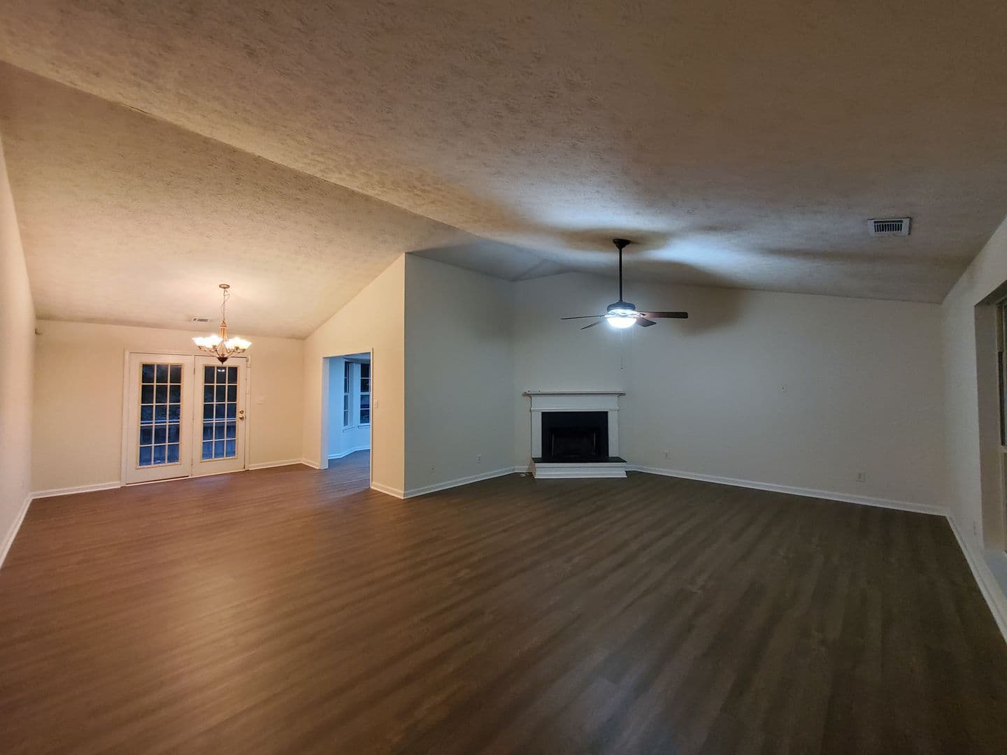 Stockbridge House: 217 Sweetgum Lane