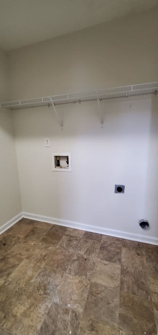 Jonesboro House: 10600 Redbud Lane