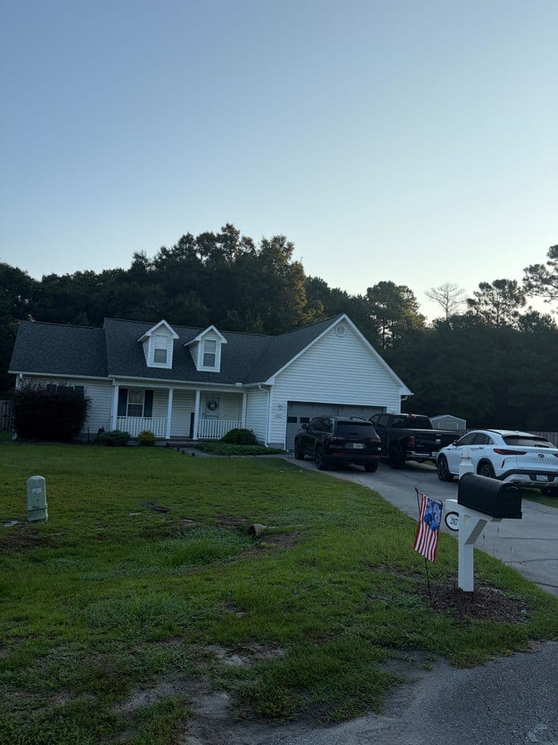 Sneads Ferry House: 207 Bluebird Ct